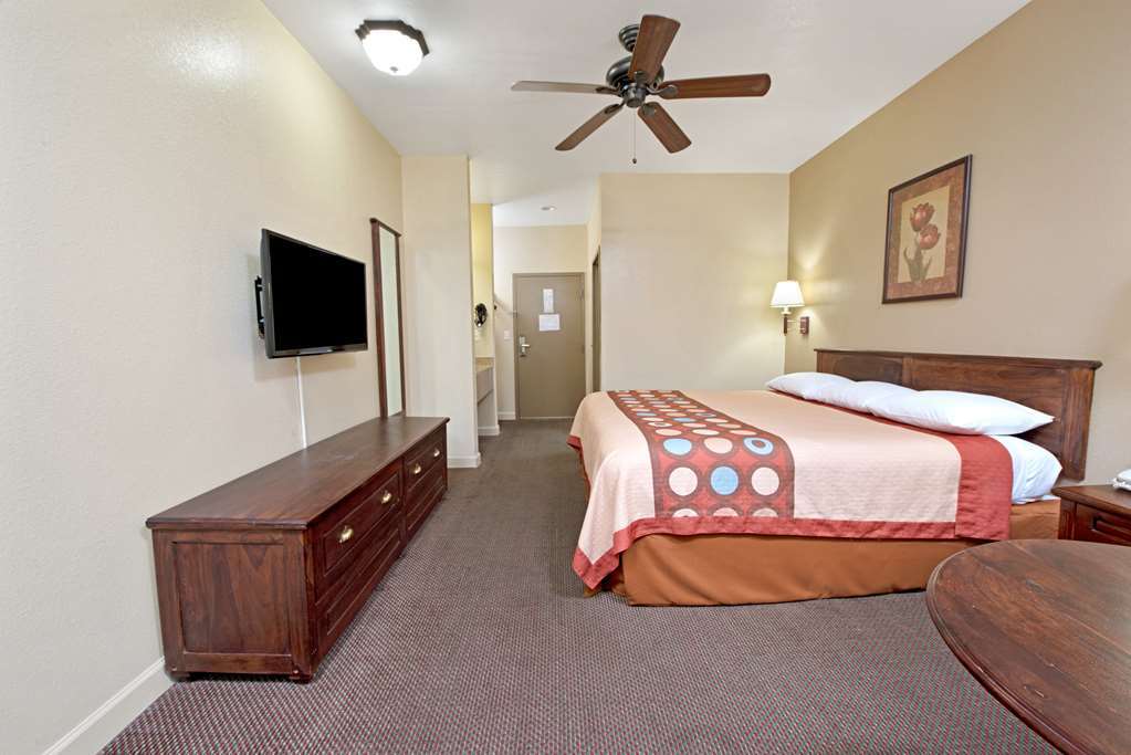 מלון Woodson Terrace Super 8 By Wyndham St. Louis Airport חדר תמונה